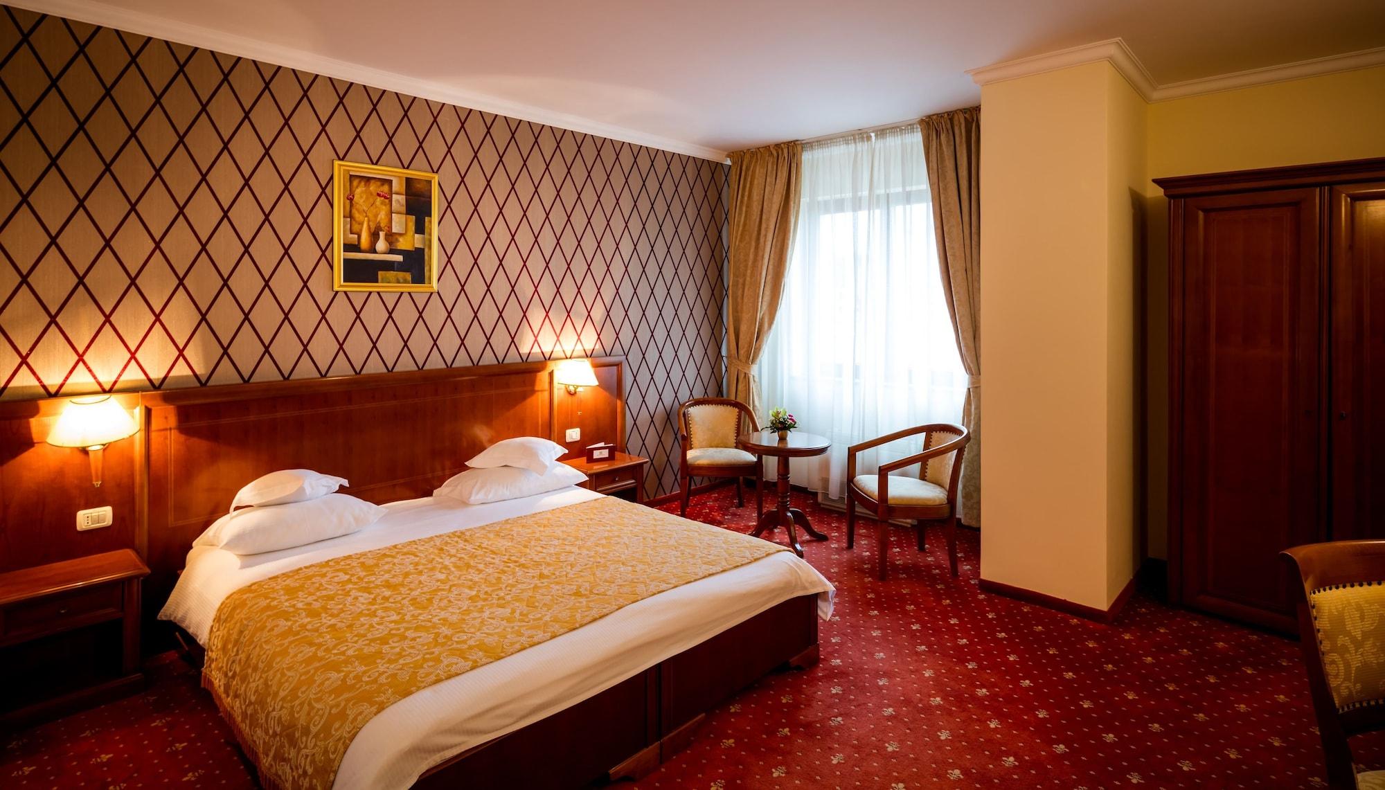 Hotel Opera Plaza Cluj-Napoca Esterno foto