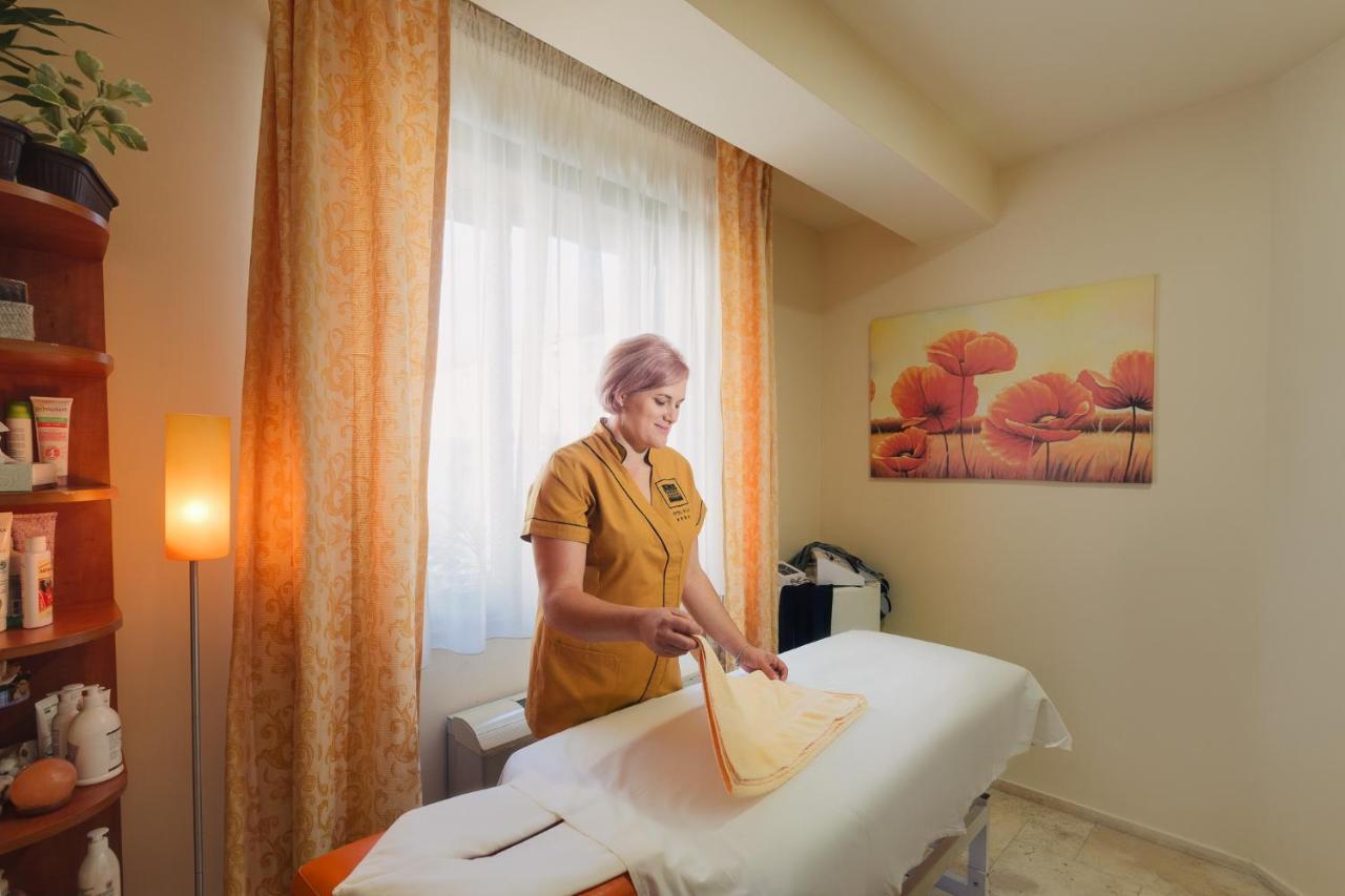 Hotel Opera Plaza Cluj-Napoca Esterno foto
