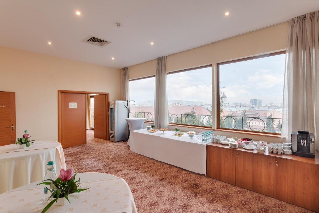 Hotel Opera Plaza Cluj-Napoca Esterno foto