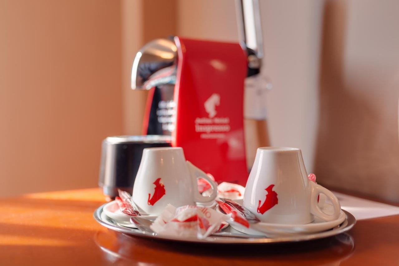 Hotel Opera Plaza Cluj-Napoca Esterno foto
