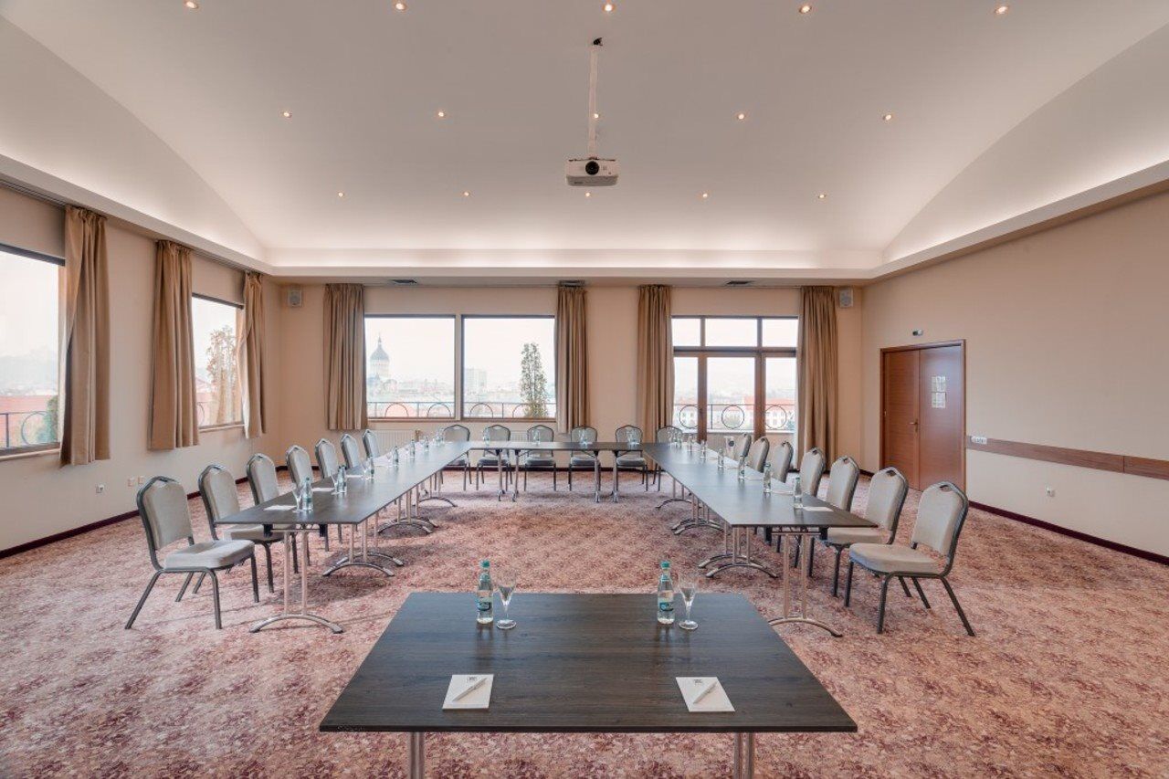 Hotel Opera Plaza Cluj-Napoca Esterno foto