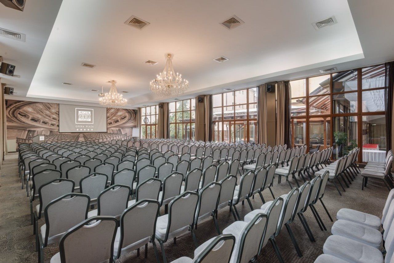 Hotel Opera Plaza Cluj-Napoca Esterno foto